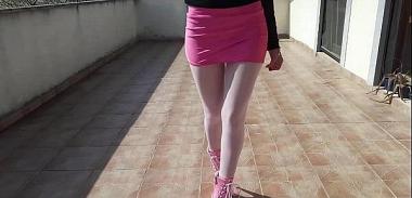 Laura on Heels amateur 2021. Walk outside in 8 inches heels